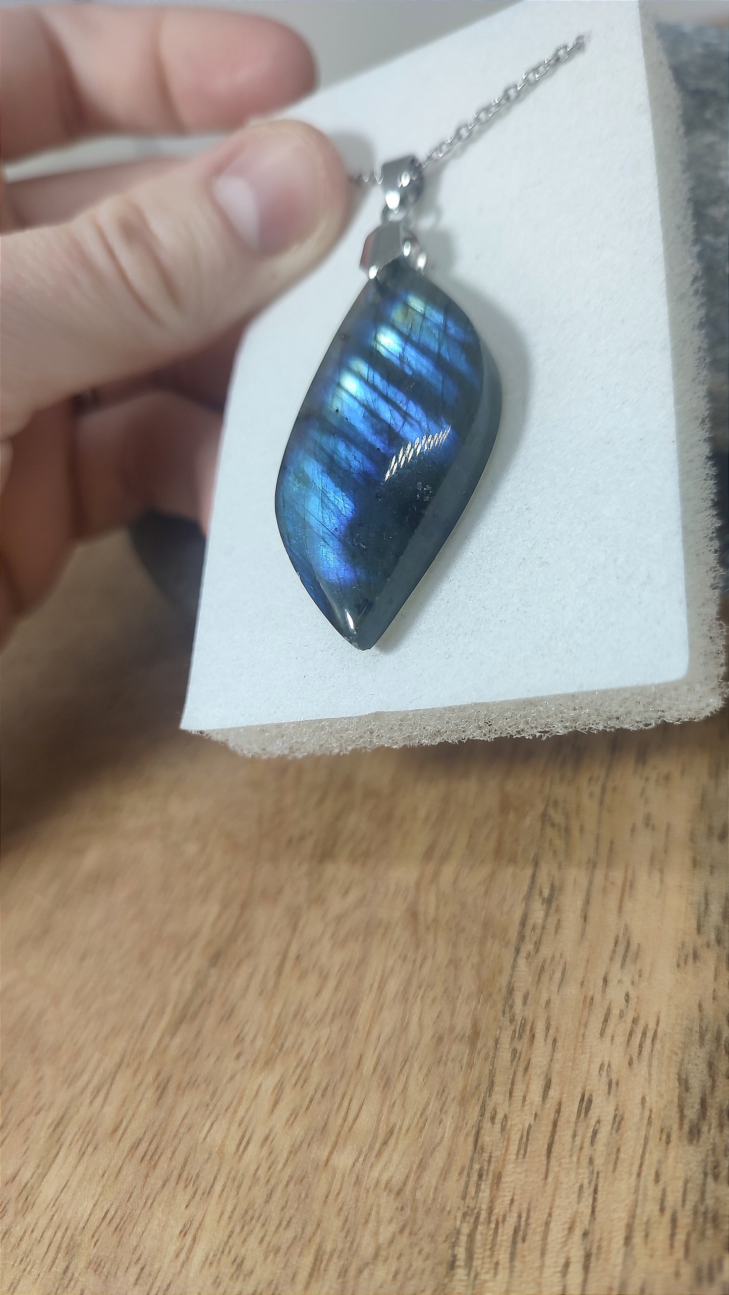 Pendentif en Labradorite de Madagascar