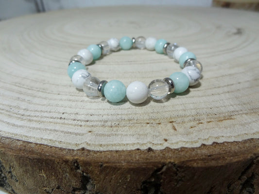 Bracelet  Amazonite, Cristal de roche et Howlite. 17cm